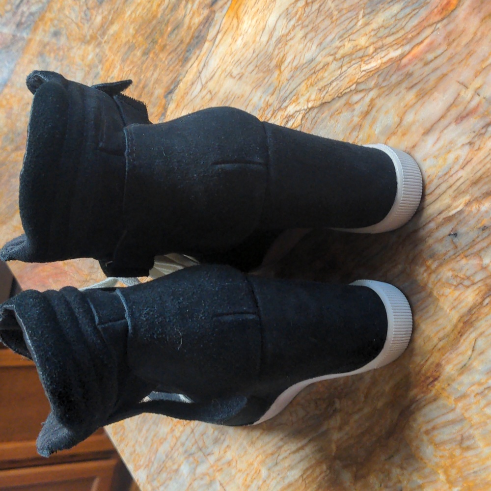 STEVE MADDEN Bkack Heeled Sneaker Shoes-9 - Picture 4 of 6